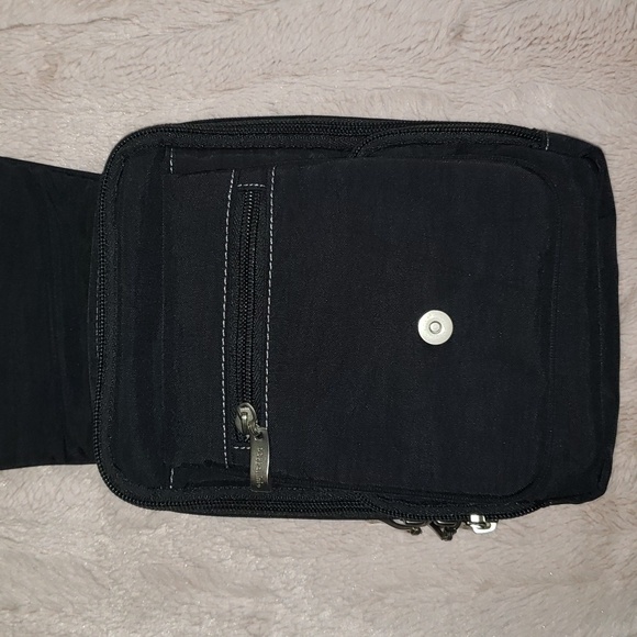 Baggalini Black Nylon Multi Pocket Purse - Picture 4 of 12